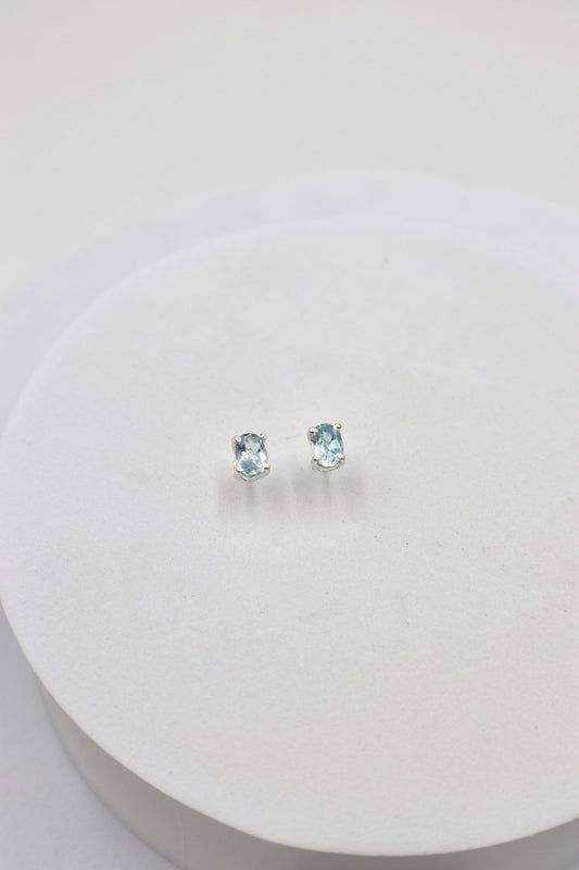 Sterling Silver Oval Aquamarine Gem Stone Studs