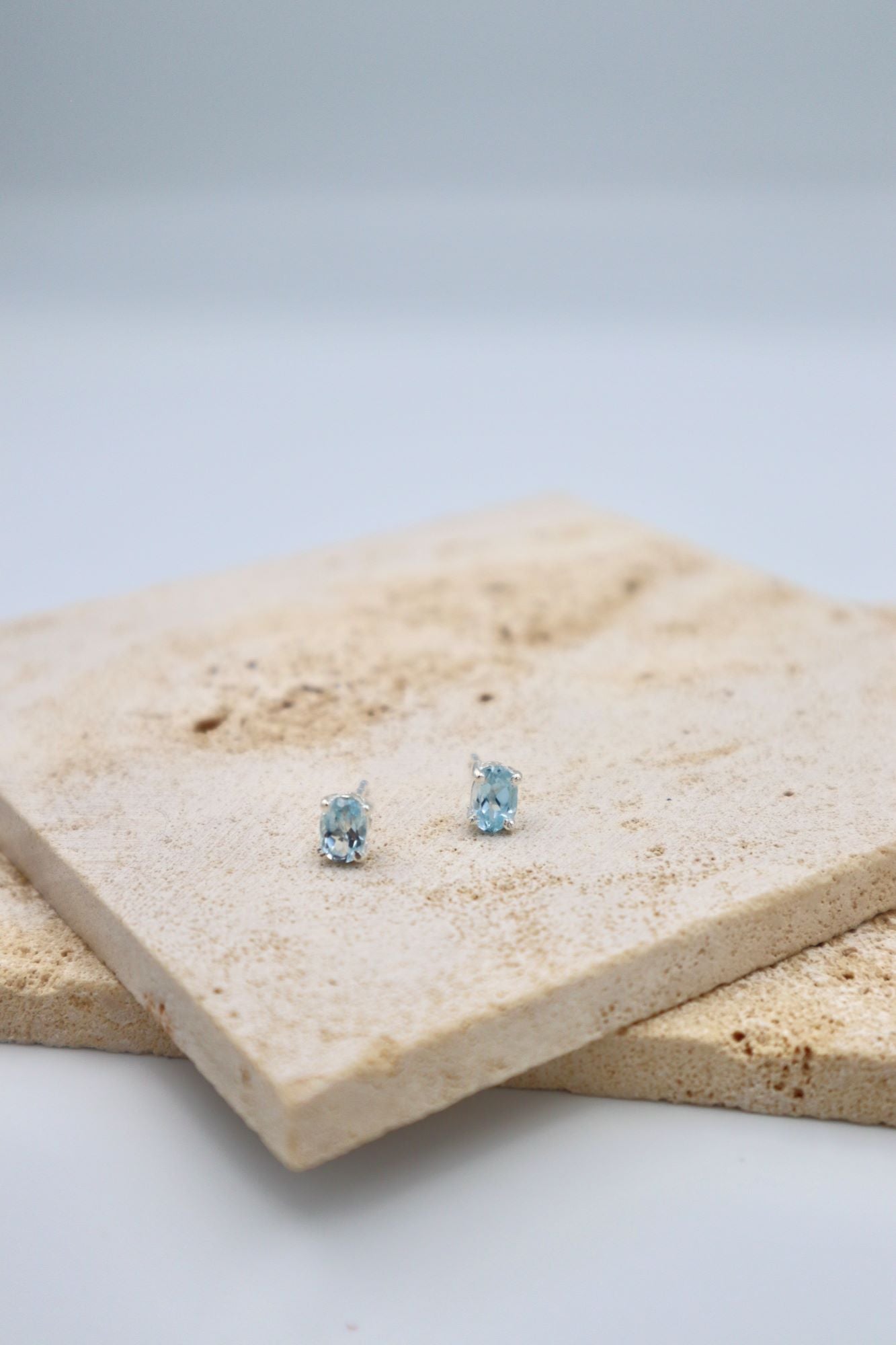 Sterling Silver Oval Aquamarine Gem Stone Studs