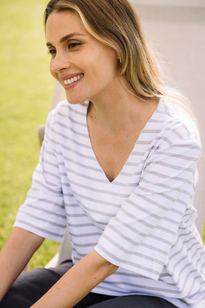 Stripe V-neck Tee in Sand