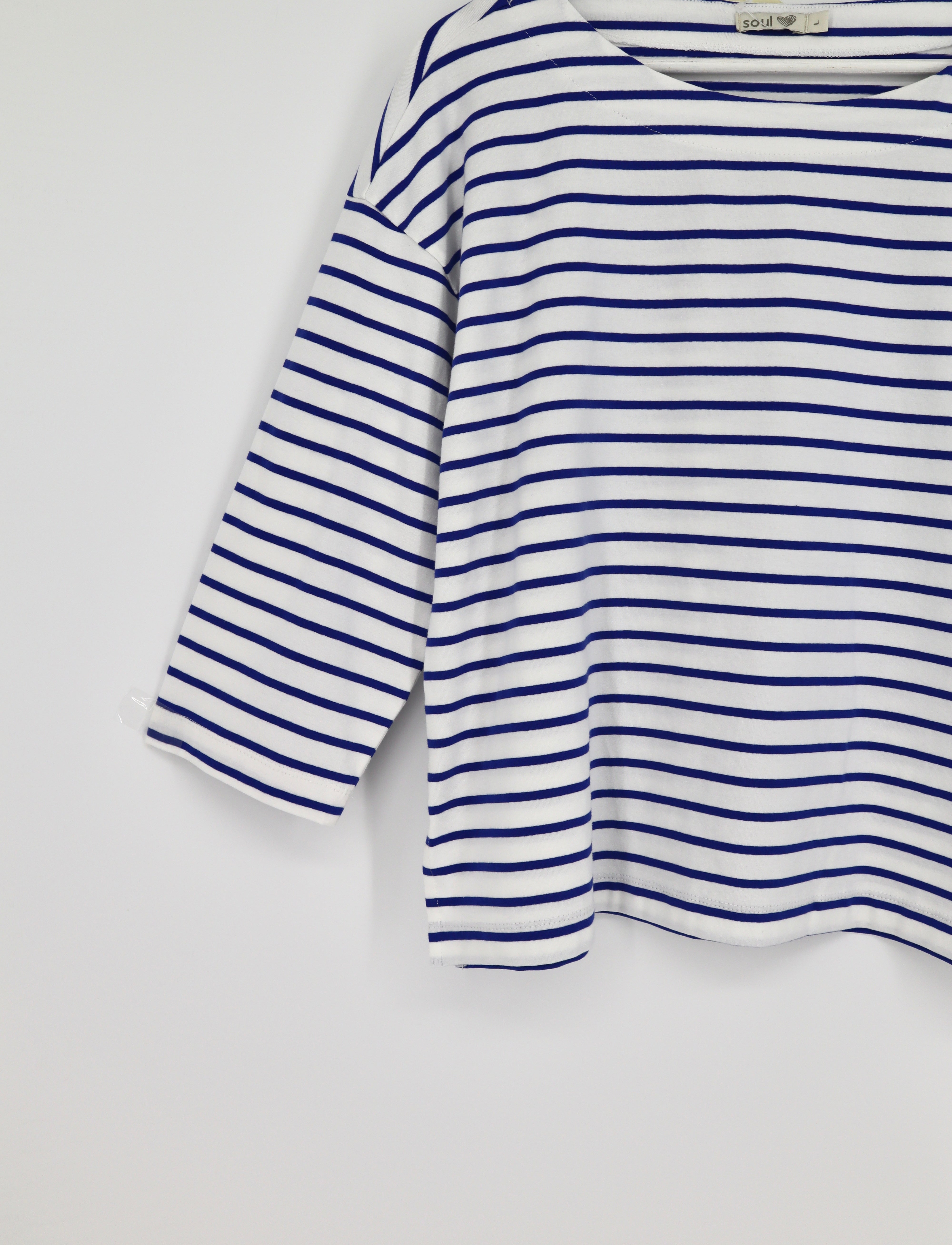 Round Neck Stripe Tee in White / Royal