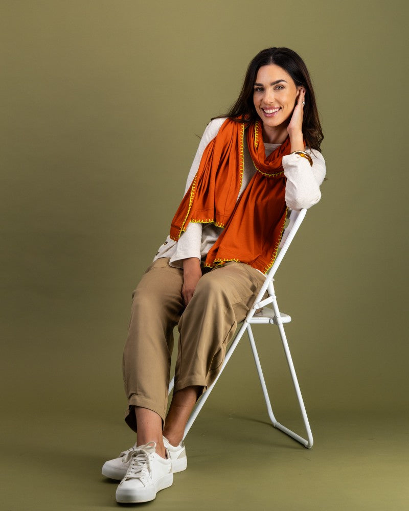 Blanket Stitch Wrap in Bark / Pear