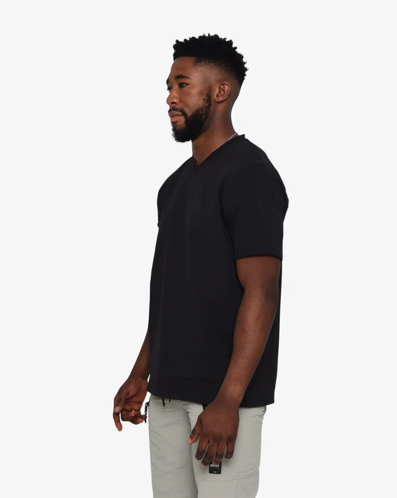 Bold SS V-Neck Tee in Black
