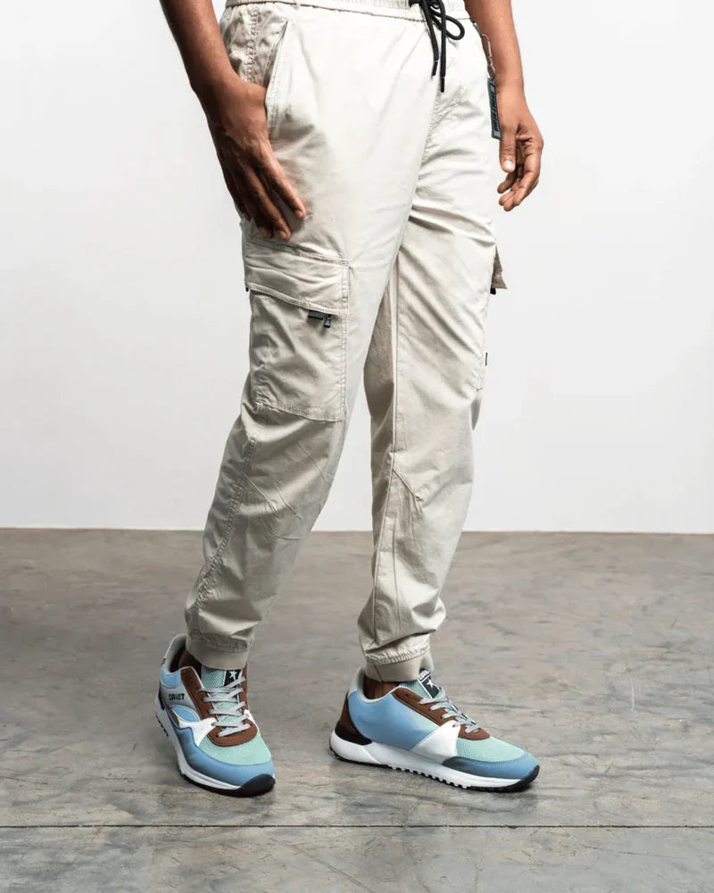 Thunderbolt Cargo Pants in Stone