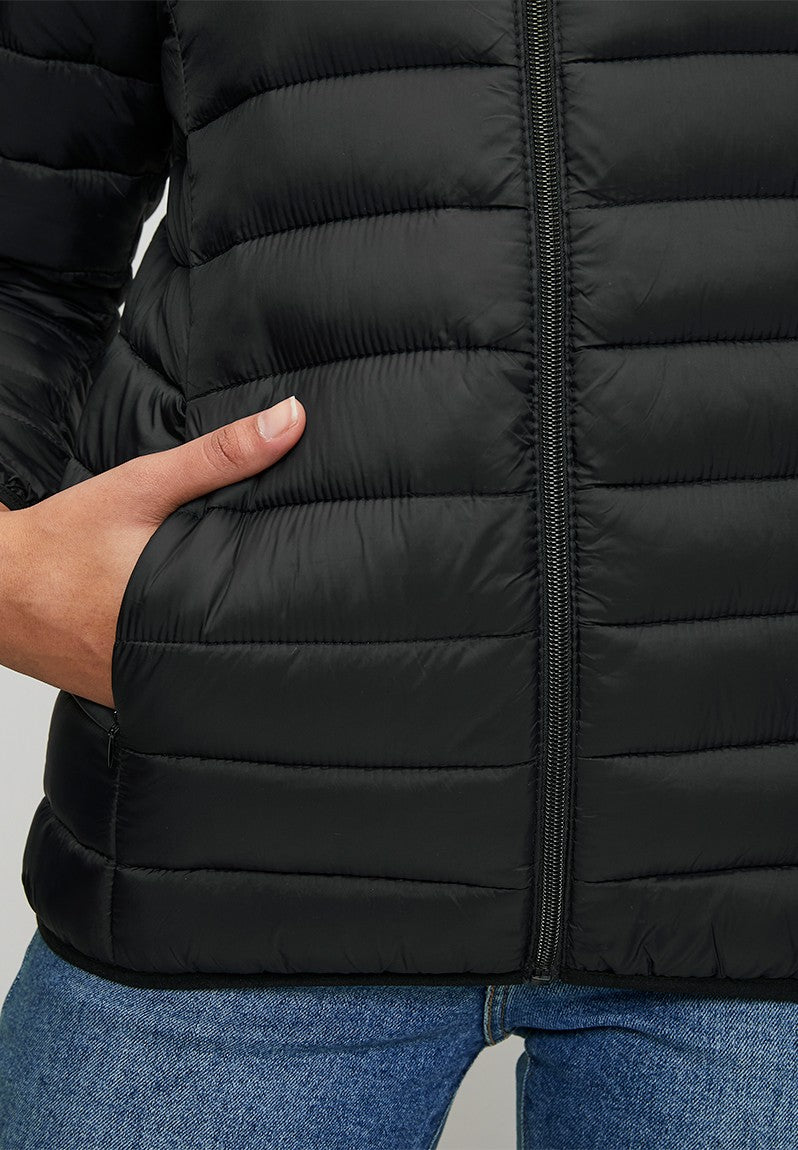 Puffer Jacket in Black