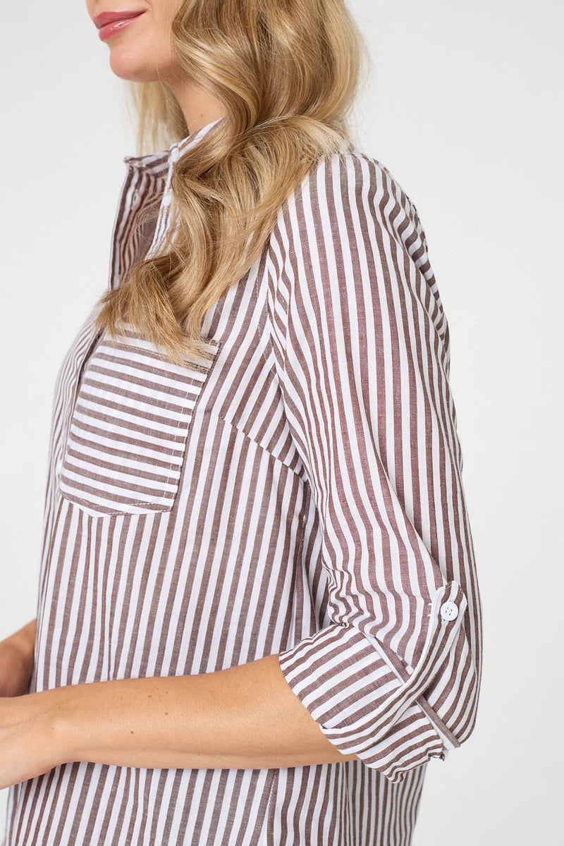 Striped Classic Shirt in Chocolate