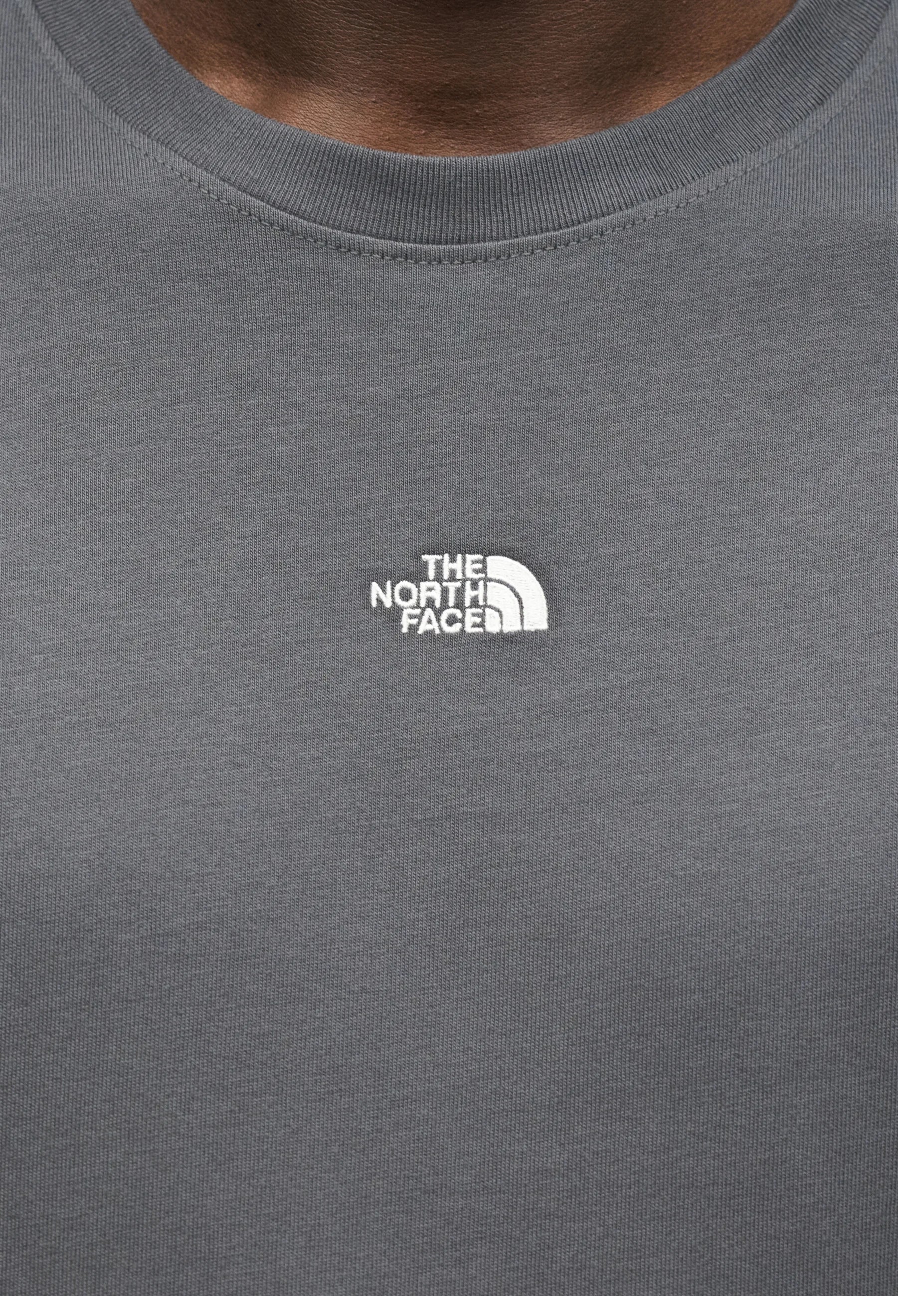 Essential Center Logo SS Tee in Anthracite Grey
