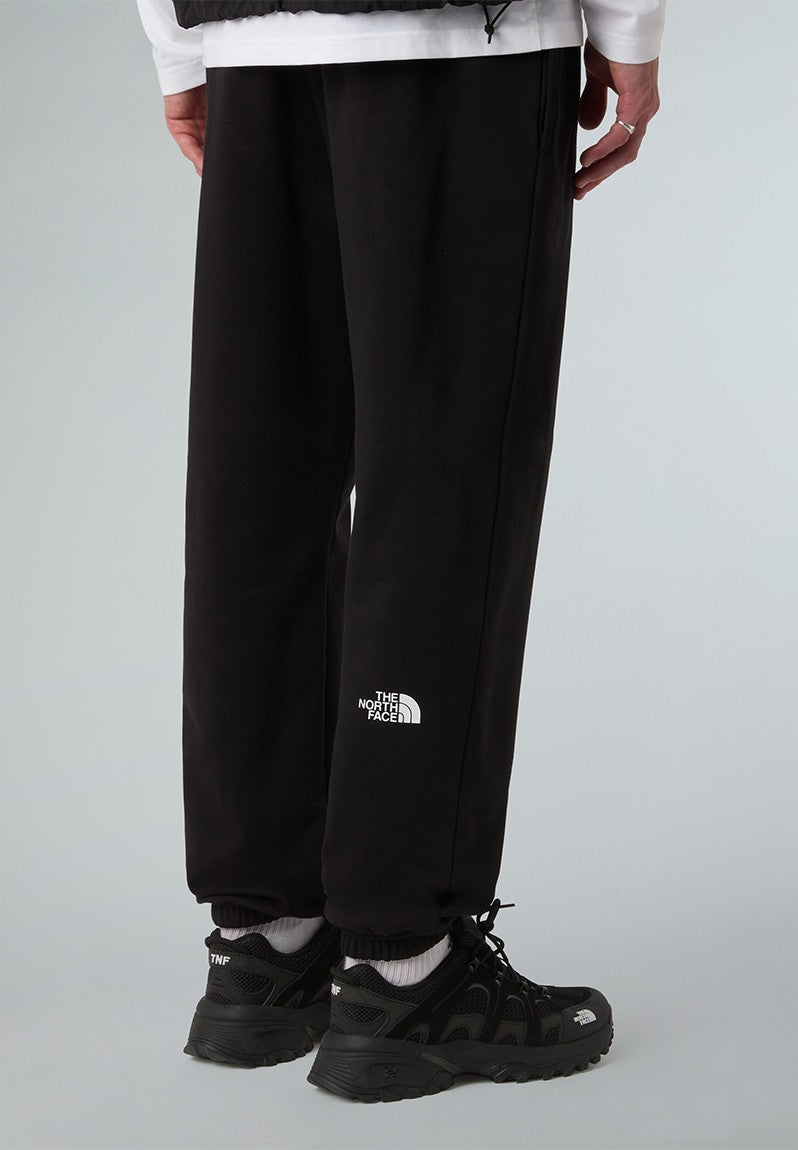 Simple Dome Regular Tapered Jogger in TNF Black