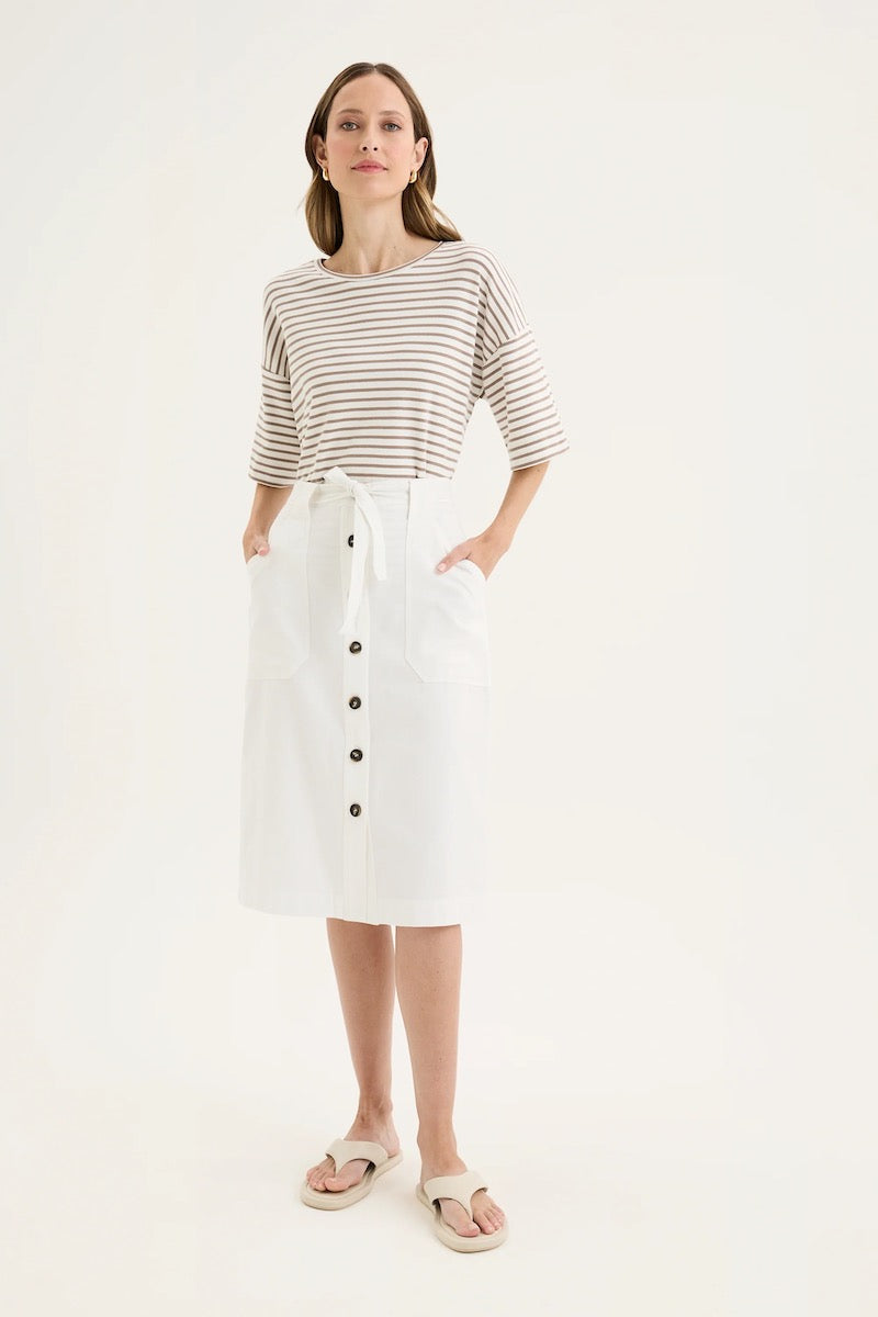 Banda Stripe Tee in Ecru / Mocha