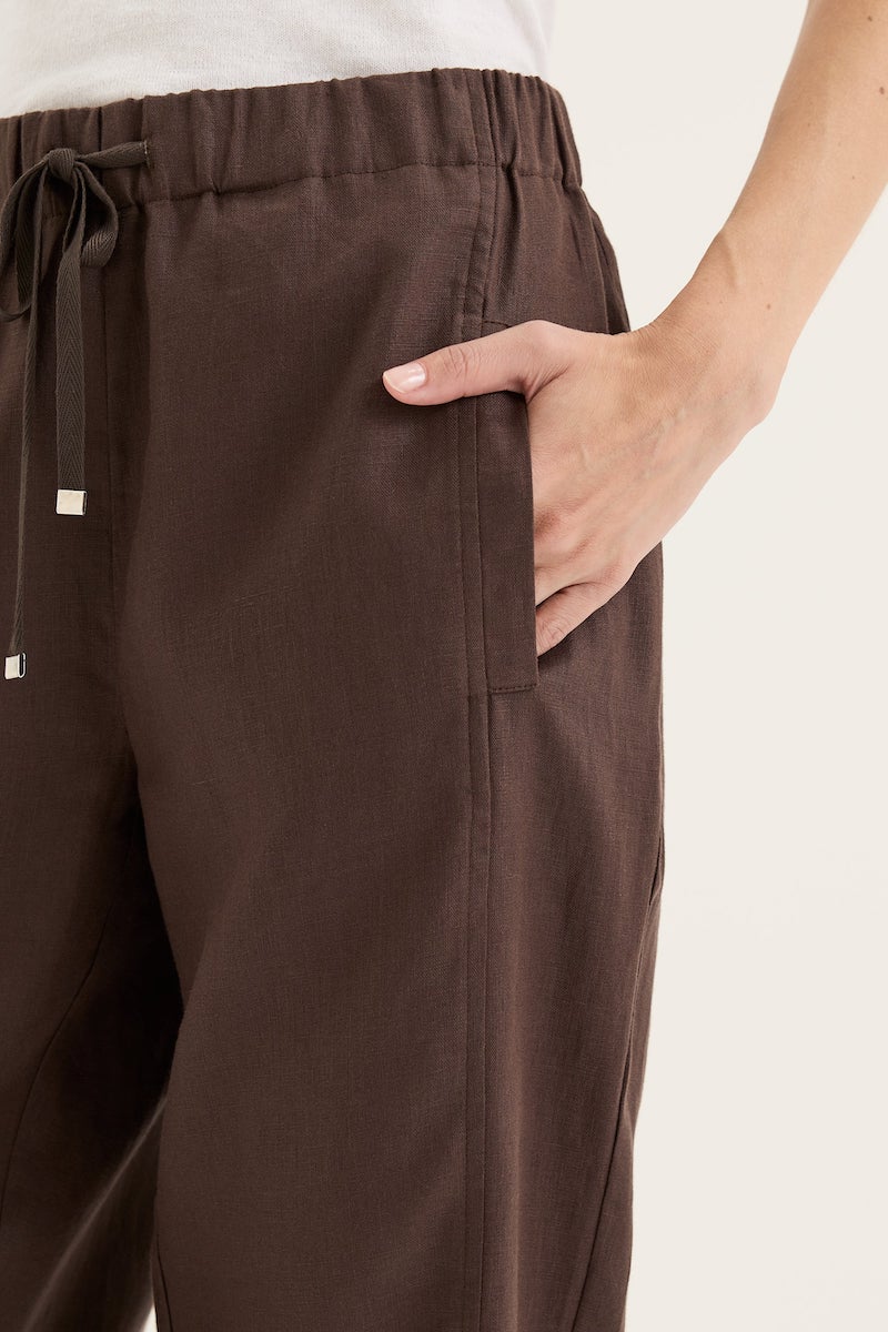 Tirari Slim Linen Pant in Espresso