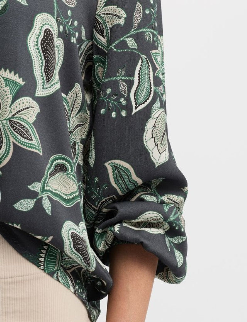 Kin Blouse in Kin Print