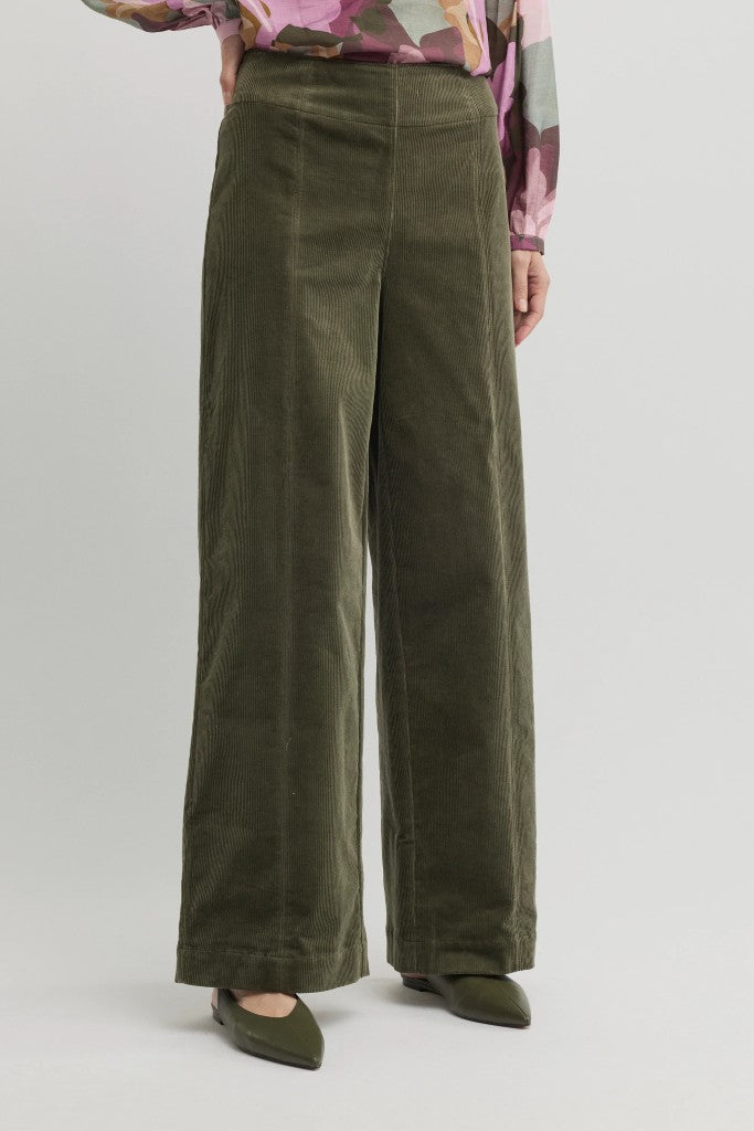 Woods Wide Leg Pants in Loden