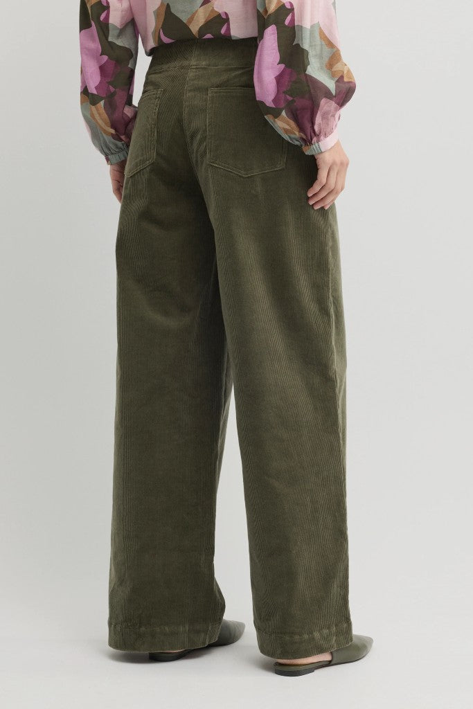 Woods Wide Leg Pants in Loden