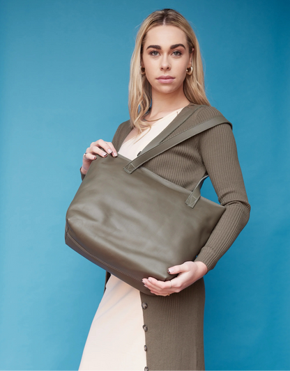 Emmy Unlined Leather Tote with Zip in Khaki Green