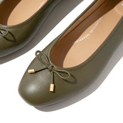 Delicato Bow Soft Leather Ballet Flats in Olive