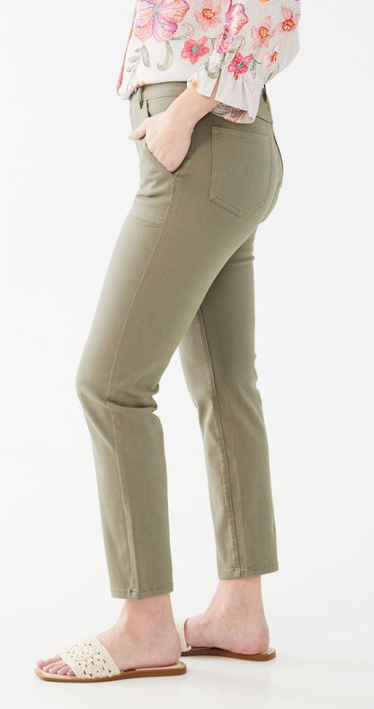 Euro Twill Olivia Pencil Ankle Jeans in Fern