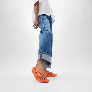 RelieFF Recovery Toe-Post Sandals in Pop Orange