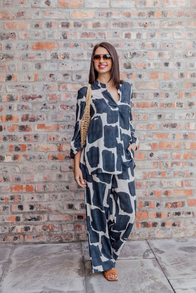 Kim Wide Leg Pant in Ink Impressions
