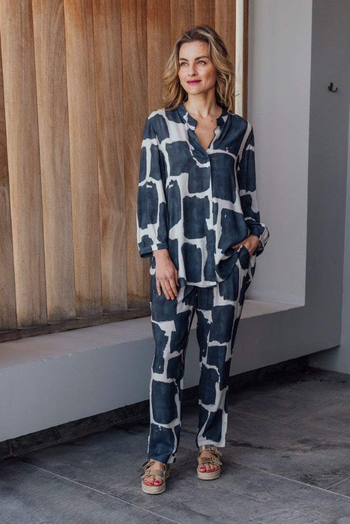 Gabs Classic Pants in Ink Impressions