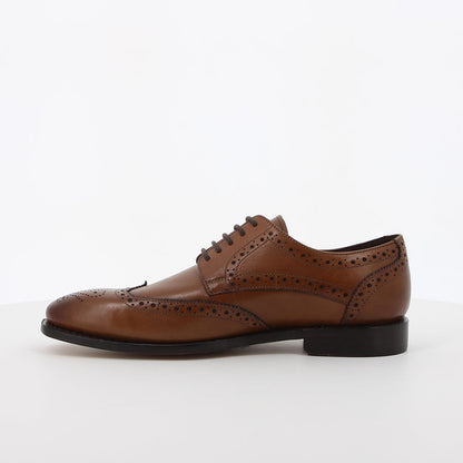 Wesley Lace Up Shoe in Tan