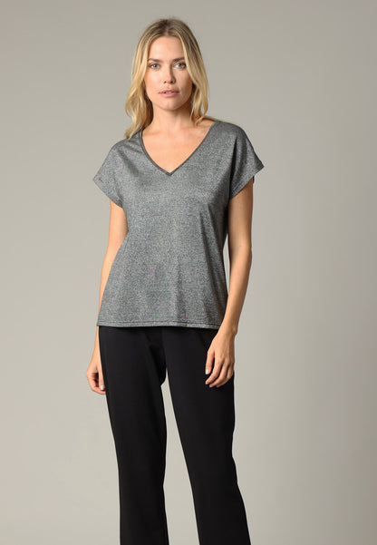 Jossy Iridescent Tee in Black