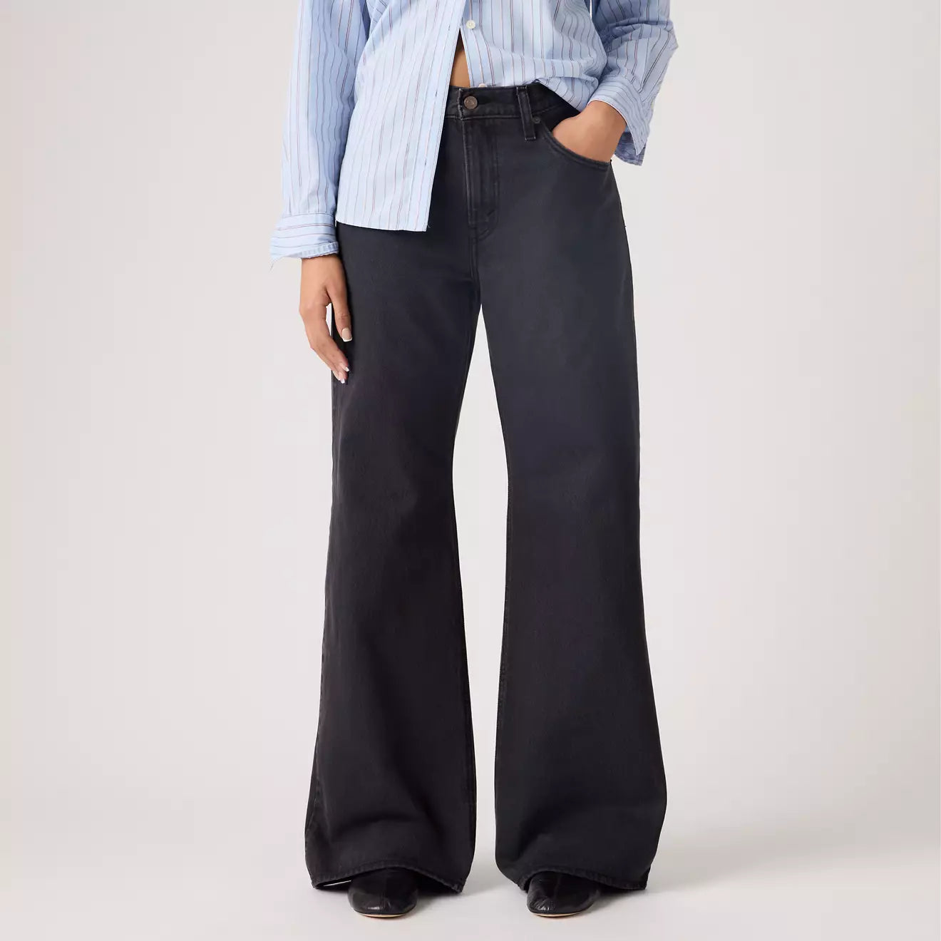 Loose Boot Jean in Chipped Black Oyster