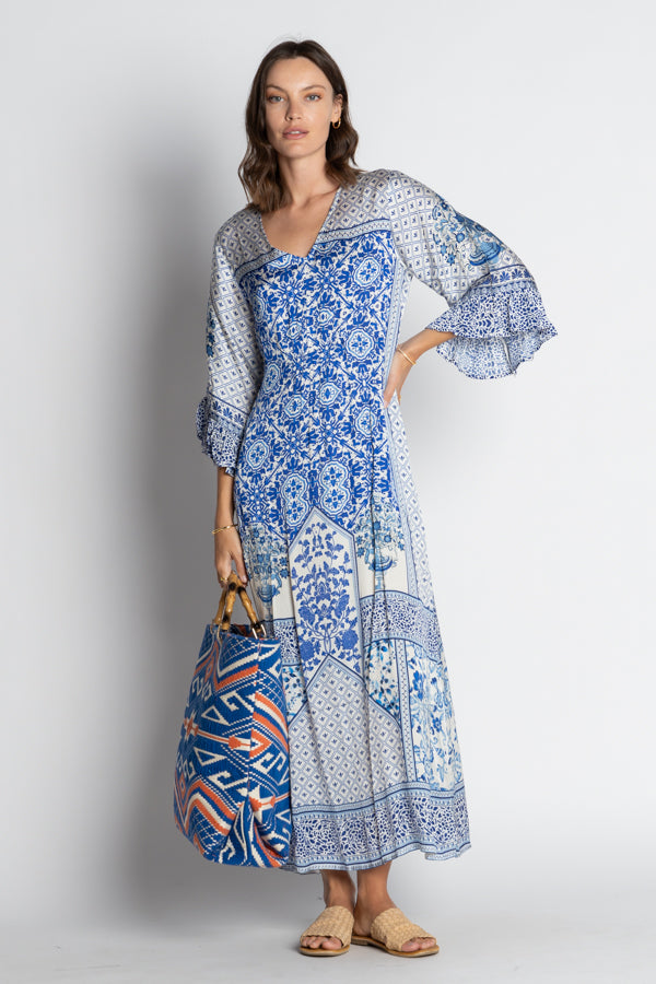 Sensiri Midi Dress in Navy