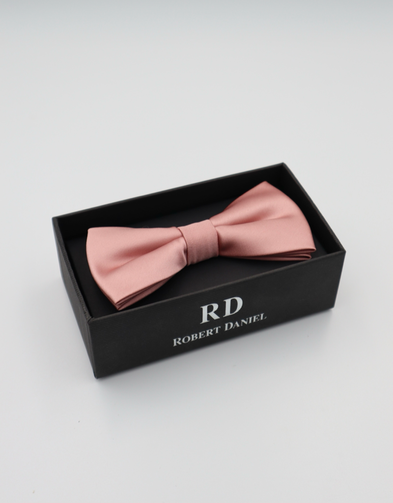 Bowtie With Matching Pocket Square in Dusty Pink