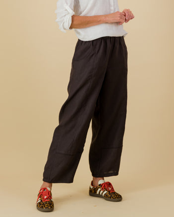 Linen Joggers in Chestnut