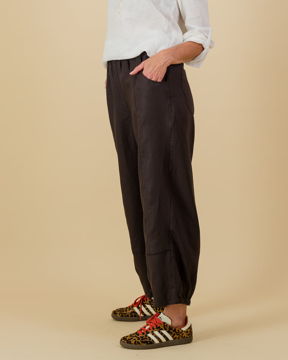 Linen Joggers in Chestnut