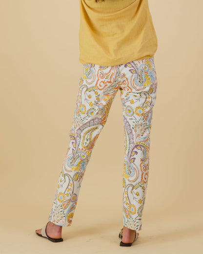 Patch Pockets Paisley Printed Pants