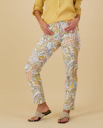 Patch Pockets Paisley Printed Pants