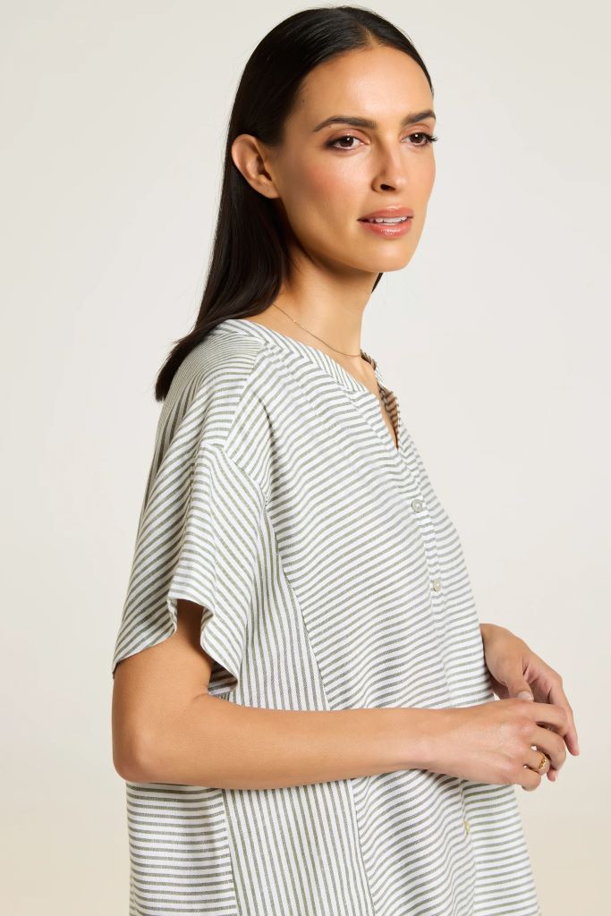 Paris Boxy Stripe Shirt in Moss / White