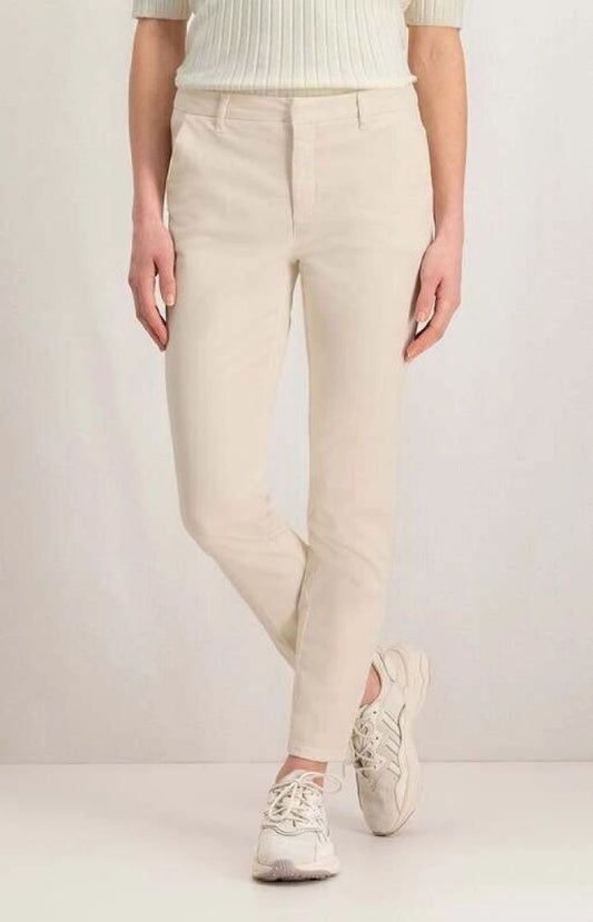 Basic Chino in Bone White