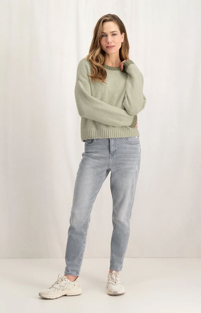 Boyfriend Jeans in Light Grey Denim