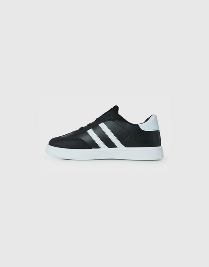 Isla Youth Sneakers in Black & White