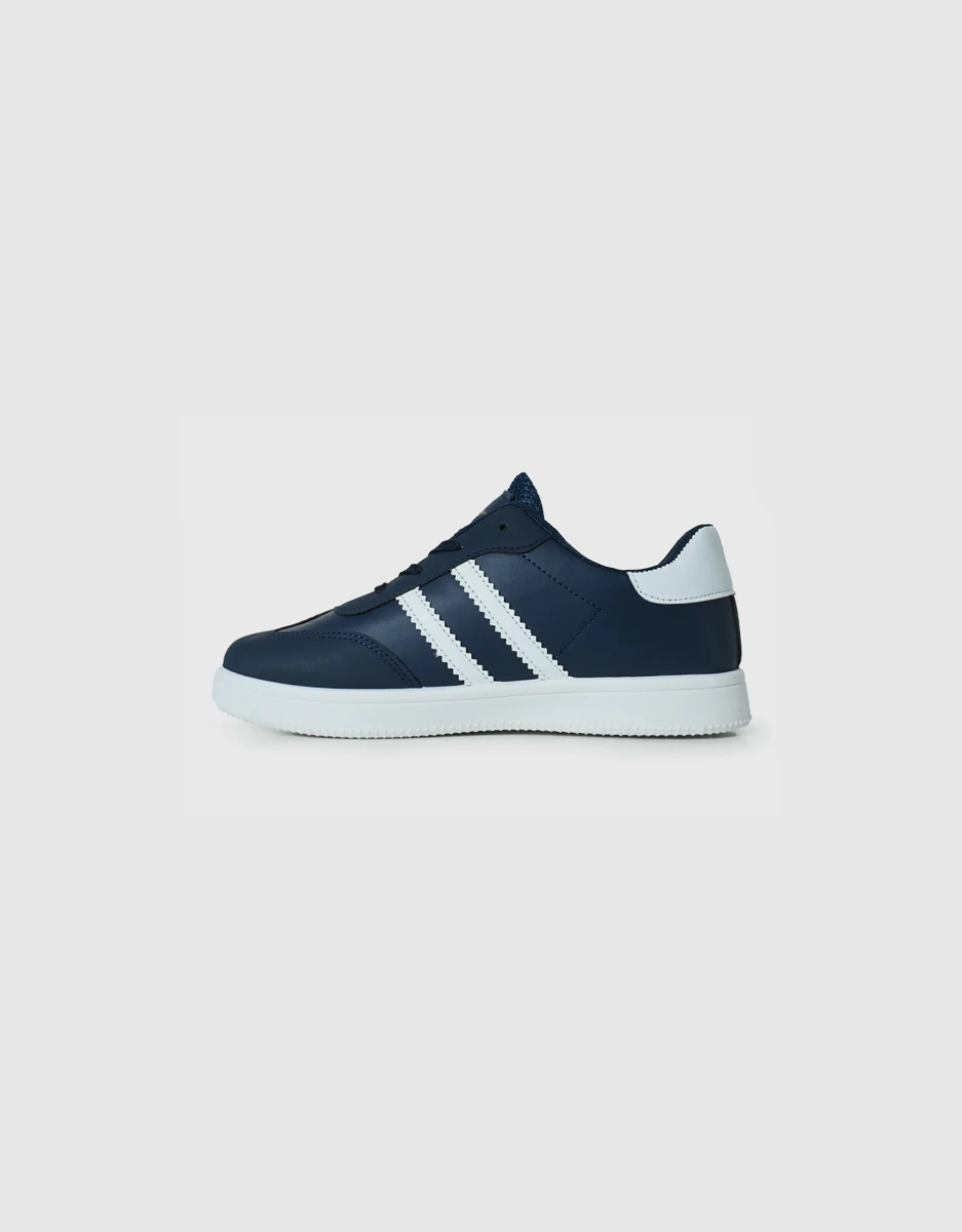 Isla Youth Sneakers in Navy/White